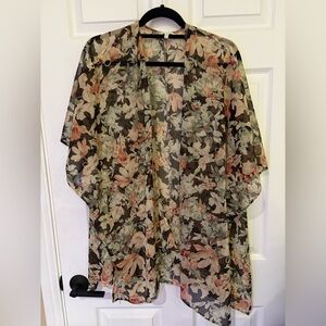 EUC Maurices Floral Sheer Kimono Wrap